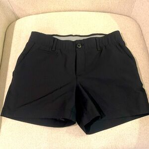 - Like new golf shorts